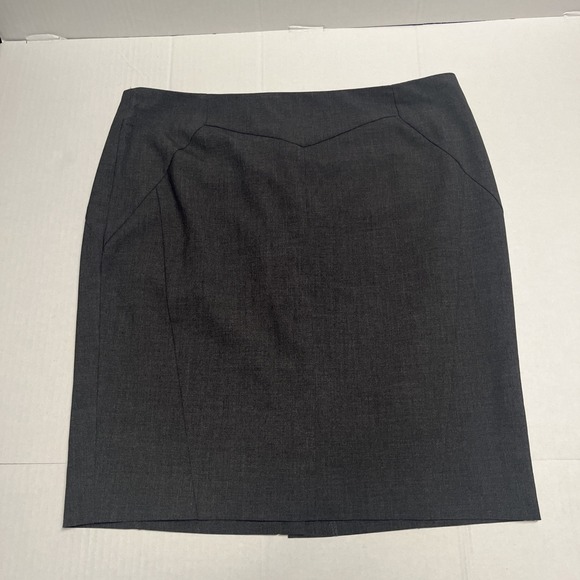 Worthington Industries Dresses & Skirts - Worthington Gray Tailored Pencil Skirt - Women's Size 16